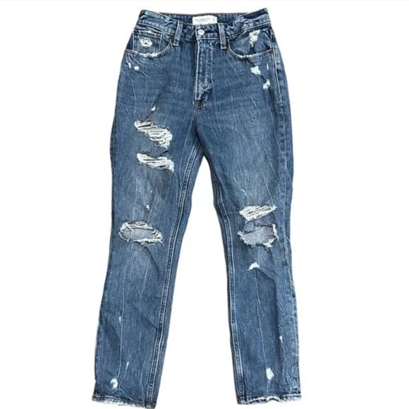 Abercrombie and Fitch Curve Love High Rise Mom Jean Destroyed 24 00 Regular - Picture 2 of 6